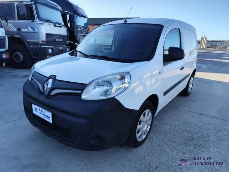 48-renault-kangoo-01.webp