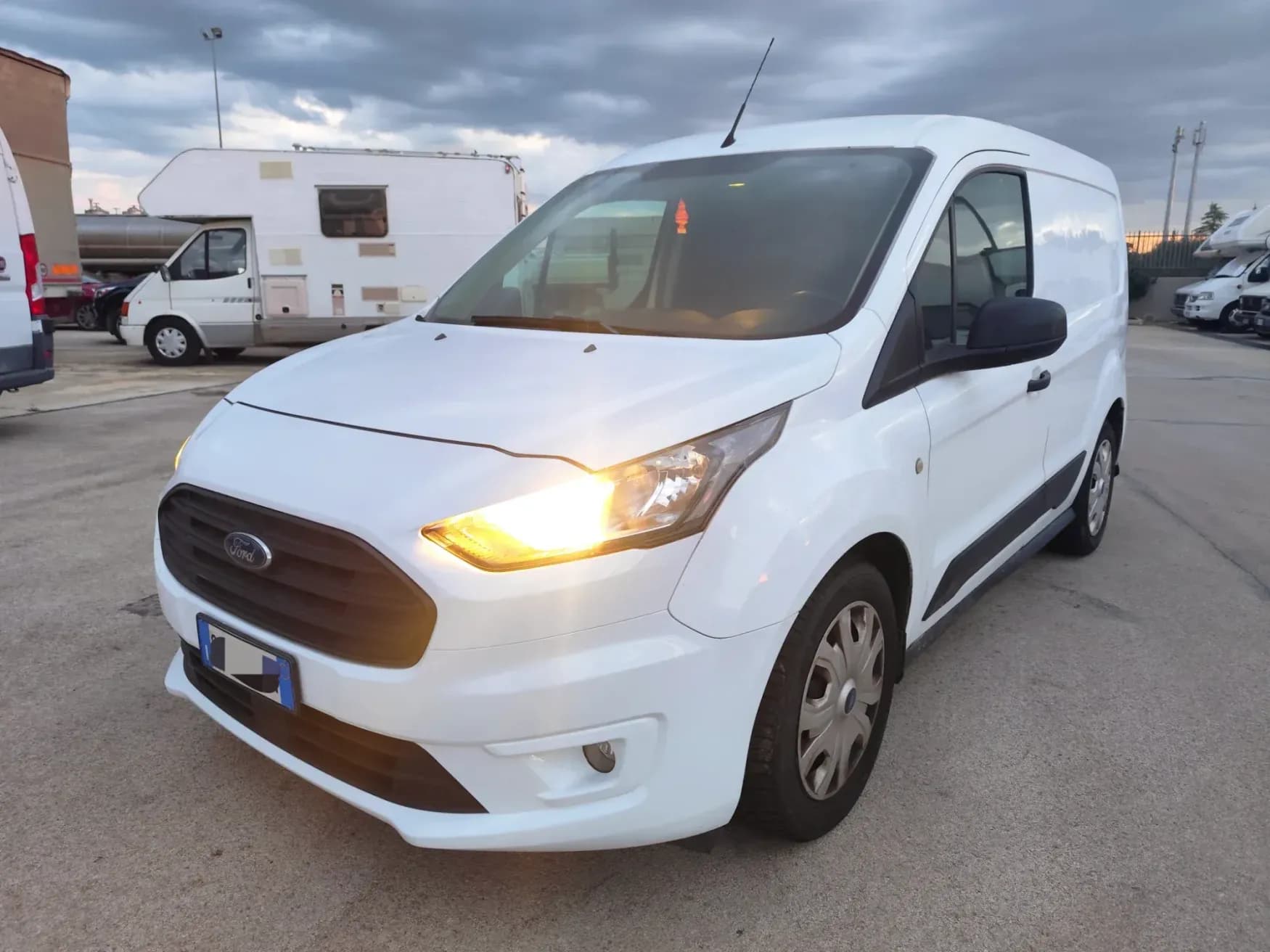 Ford Transit Connect 200 1.5 TDCi 100CV PC Furgone Trend 2ªs — foto 1